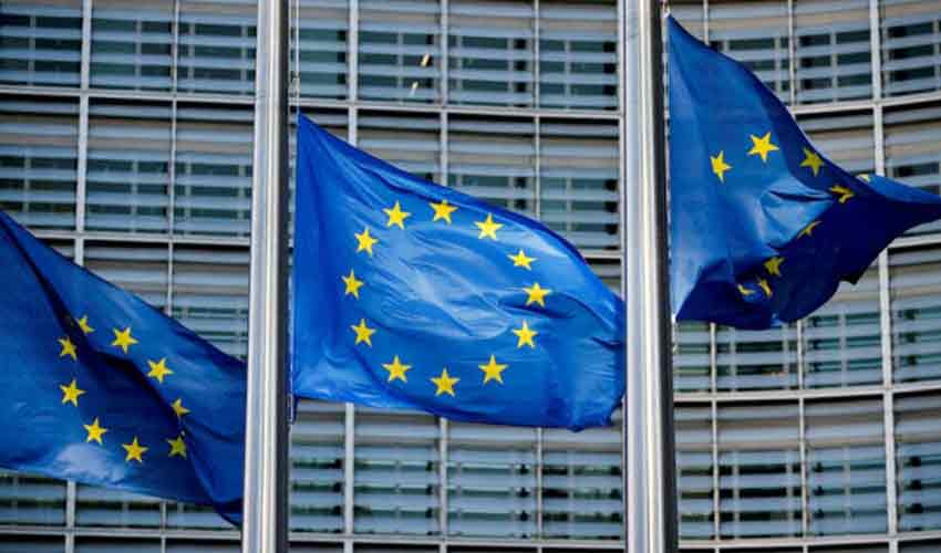  EU calls for diplomacy