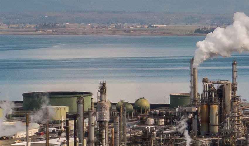  Saudi Arabia eyes $10bn investment for oil refinery in Gwadar read more